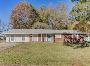 101 Emmette Dr, Vicksburg, MS 39180
