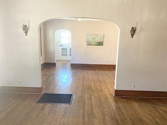 4th image of 509 S Grant St
