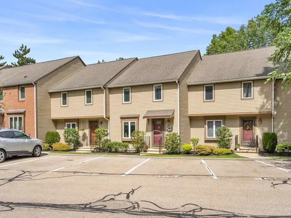 805 Lewis O Gray Dr Unit 805, Saugus, MA 01906