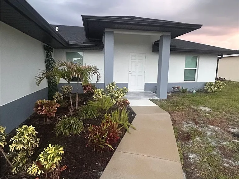2812 NW 25th St — Photo 6