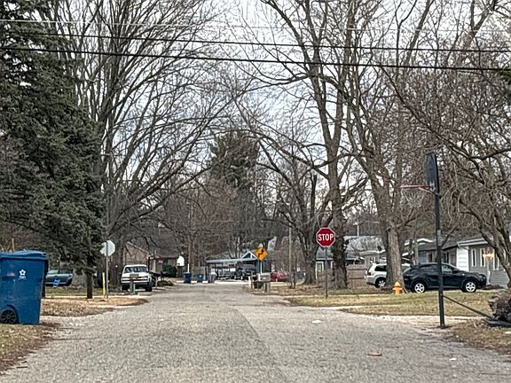 4th image of 2344 Idaho St