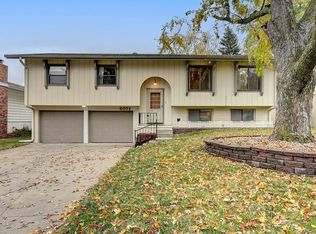 5071 S 106th St, Omaha, NE 68127