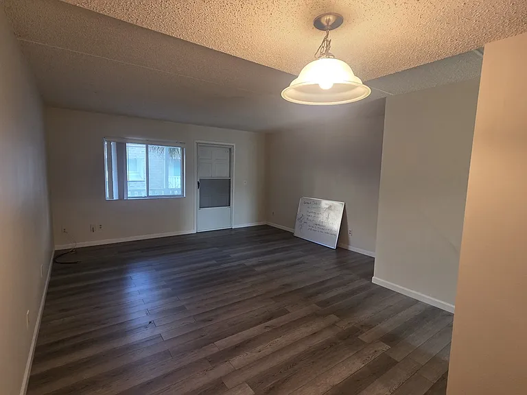 55 Vining Ct #206 — Photo 6