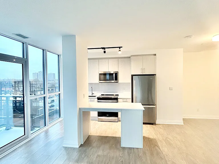 403 Main St #286 — Photo 2