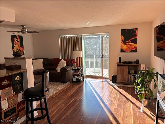 3rd image of 10301 Lake Ave APT 319