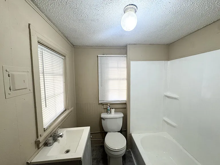 569 Colquitt St — Photo 15