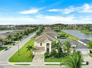 4234 Bluegrass Dr, Fort Myers, FL 33916