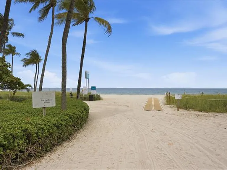9595 Collins Ave #N3-F — Photo 41