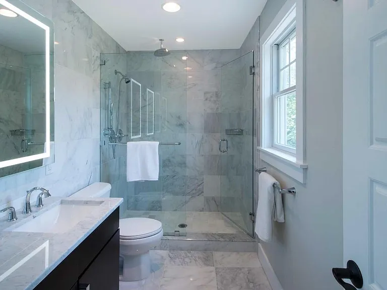 Ensuite bath