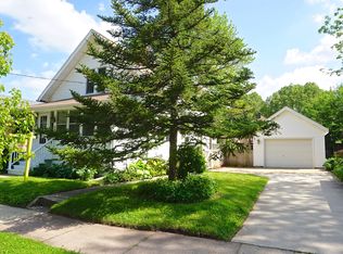 2913 Hermina St, Madison, WI 53704