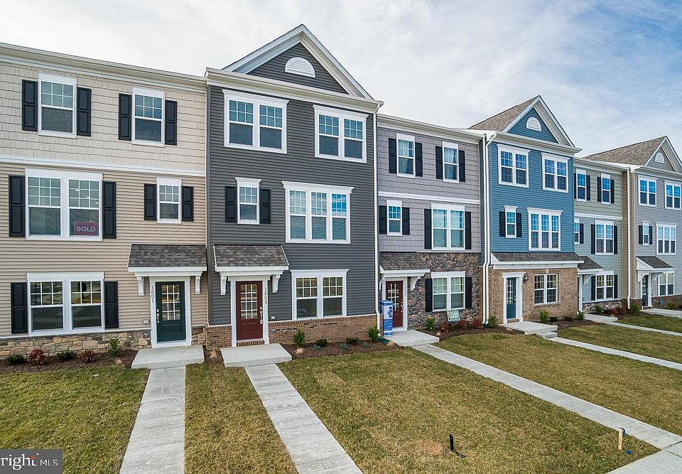 1st image of 1803 Noyack Ln