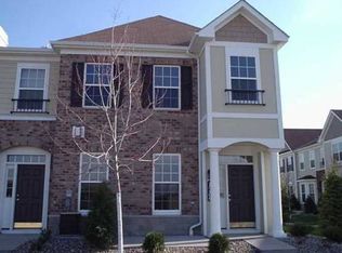 15406 Founders Ln, Apple Valley, MN 55124