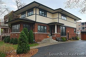 3853 N Keeler Ave photo 1
