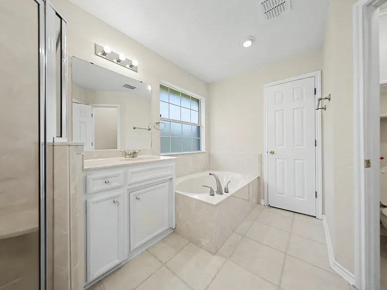 708 Bullwhip Cir — Photo 17