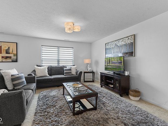 4th image of 928 Borealis Dr