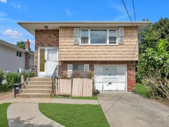 855 Front Street, Uniondale, NY 11553