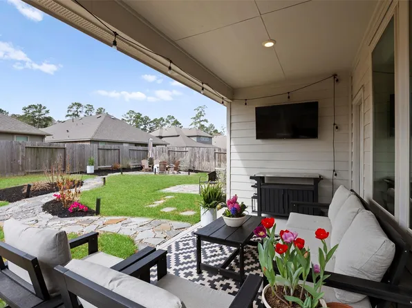 14239 Volcano Perch Dr, Conroe, TX 77384