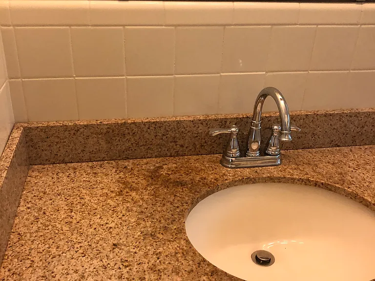905 Espanola Way — Photo 24