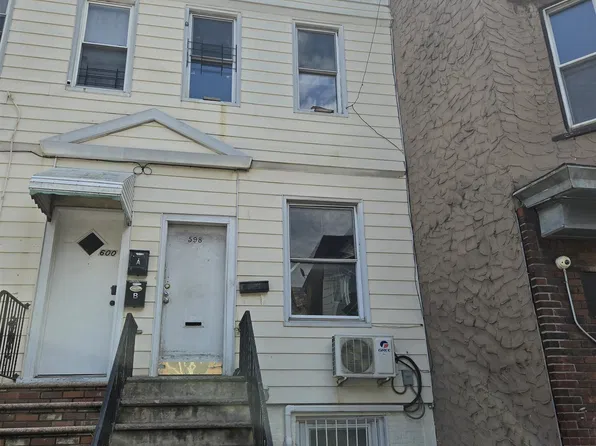 598 West Side Avenue image 1 of 13