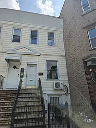 598 West Side Avenue