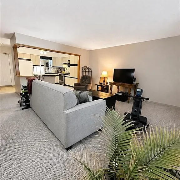 440 Durham St W #210 — Photo 9
