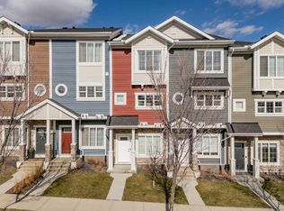 496 W Nolan Hill Blvd NW, Calgary, AB T3R0X2