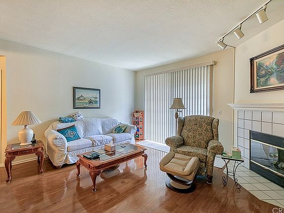 4th image of 24121 Del Monte Dr Unit 133