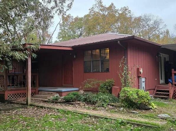 1360 Camden Bay Rd, Camden, TN 38320