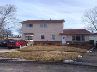 17541 Winston Ct, Country Club Hills, IL