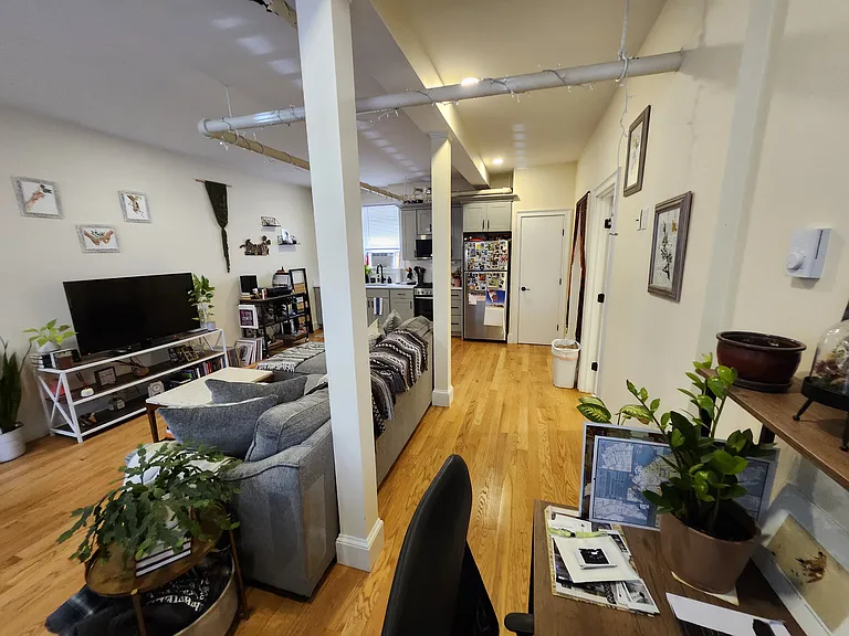 15 Melvin Ave #17 — Photo 2