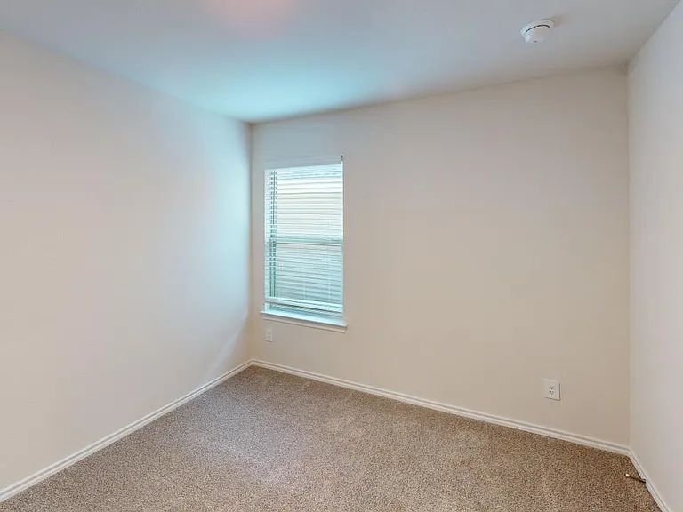 13169 Dawson Dr — Photo 17
