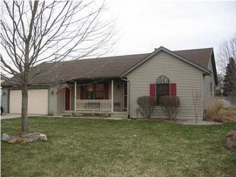 1st image of 3923 Pebblefield Dr
