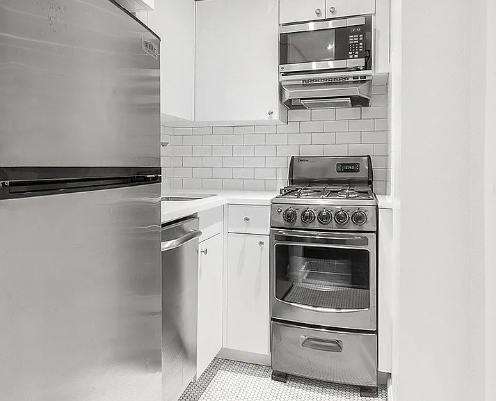 27 W 16th St #3-D — Photo 3