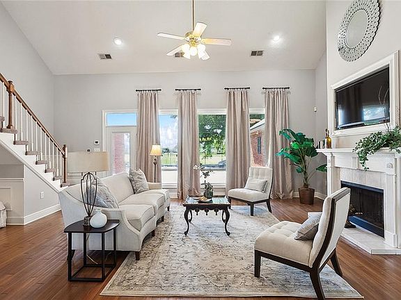 5th image of 3808 Lake Catherine Dr