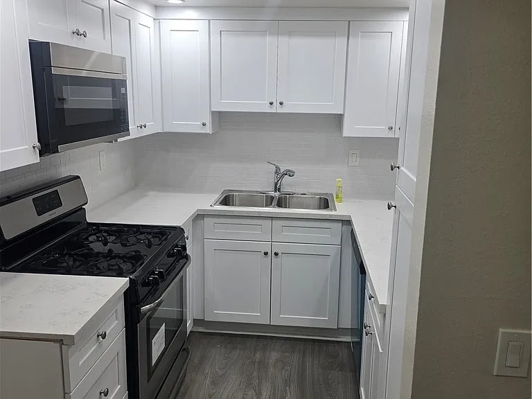 335 N Adams St #106 — Photo 6