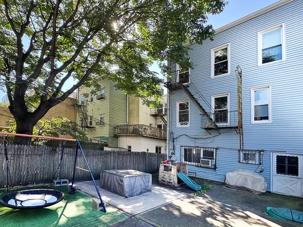 456 Humboldt Street image 9 of 9