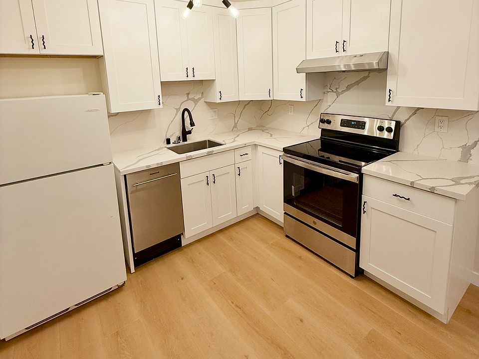 1st image of 755 Rose Ave #7