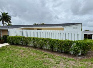 1324 Chippewa St, Jupiter, FL 33458