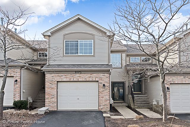 1st image of 1075 Parkhill Cir #1075