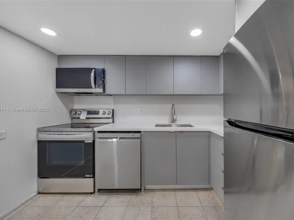 3670 Inverrary Dr APT 3G, Fort Lauderdale, FL 33319