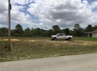 18490 Hunters Glen Rd, North Fort Myers, FL 33917