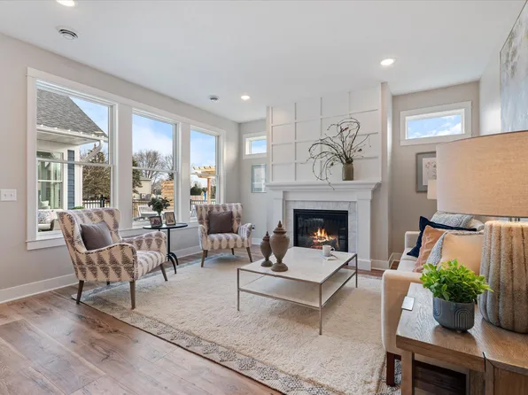 2289 Old Bridge Ln, Hastings, MN 55033