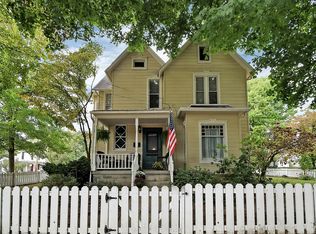 233 S Pearl St, Granville, OH 43023
