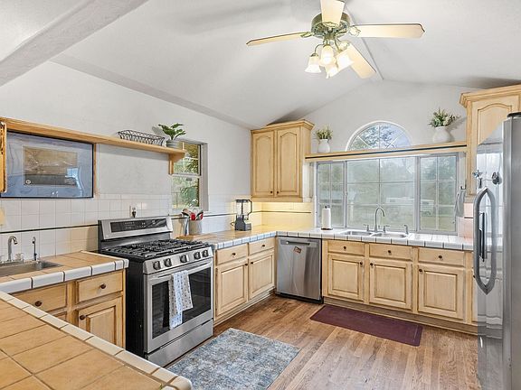 5th image of 5933 Fm 1374 Rd