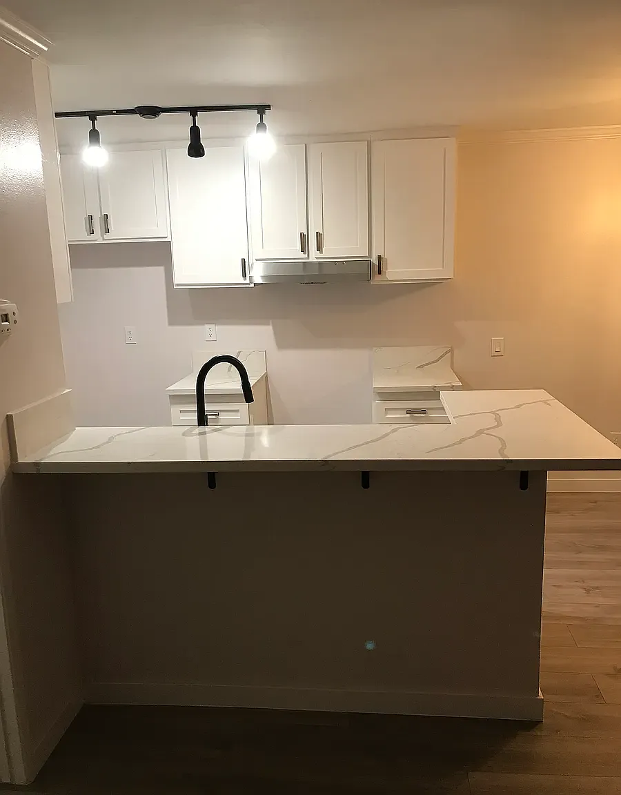2 bed, 1000 sqft, $2,595 — Photo 1