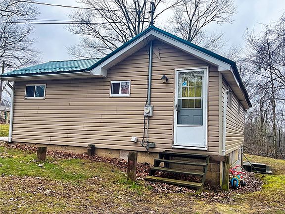 3rd image of 162 Camp Rd