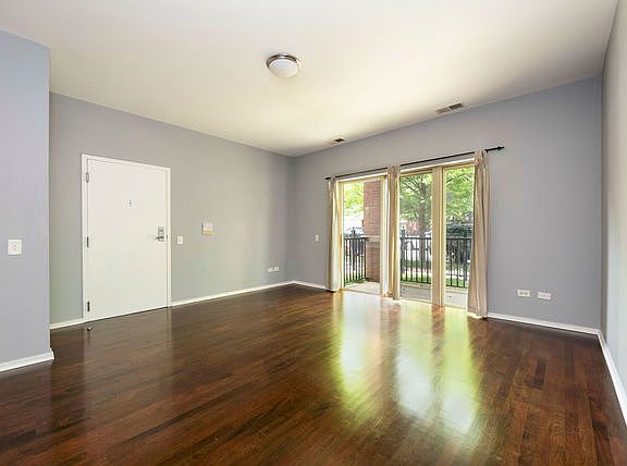 2nd image of 1153 W Washburne Ave Unit 101
