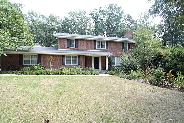 1st image of 118 Woodcrest Ct