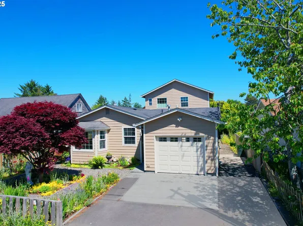 2525 Pine St, Seaside, OR 97138