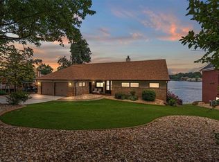 1127 Lakeshore Ct, Villa Rica, GA 30180